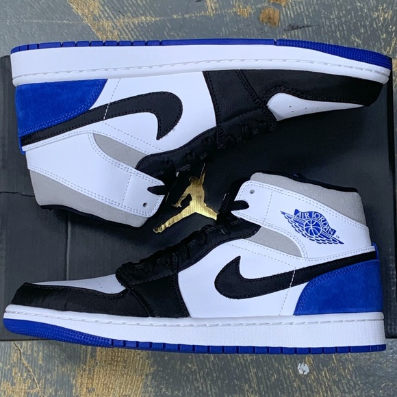air jordan 1 mid se royal black toe